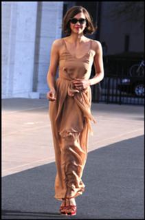 Maggie Gyllenhaal feet photo thumbnail