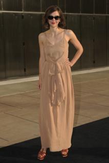 Maggie Gyllenhaal feet photo thumbnail