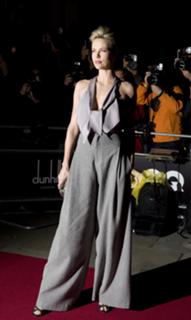 Charlize Theron feet photo thumbnail