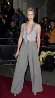 Charlize Theron feet photo thumbnail