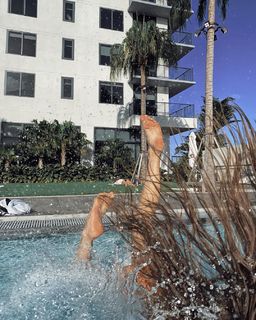 Amanda Cerny feet photo thumbnail
