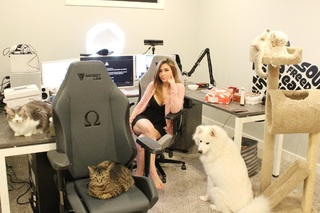 Natalia Mogollon feet photo thumbnail