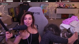 Natalia Mogollon feet photo thumbnail