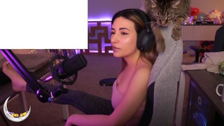Natalia Mogollon feet photo thumbnail