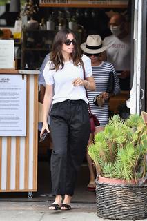 Ana de Armas feet photo thumbnail