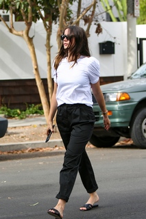 Ana de Armas feet photo thumbnail