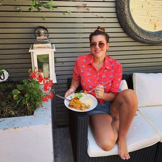 Imogen Thomas feet photo thumbnail