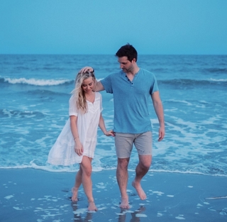 Tara Lipinski feet photo thumbnail