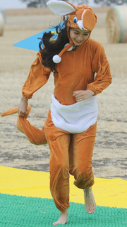 Angelababy feet photo thumbnail