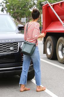 Jordana Brewster feet photo thumbnail