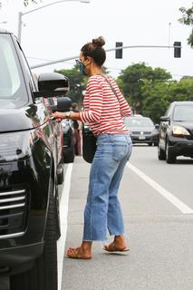 Jordana Brewster feet photo thumbnail