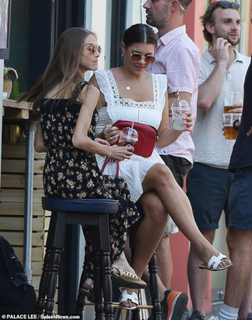 Imogen Thomas feet photo thumbnail