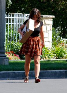 Jennifer Love Hewitt feet photo thumbnail