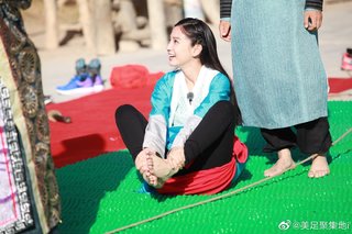 Angelababy feet photo thumbnail