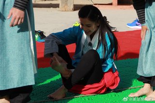 Angelababy feet photo thumbnail