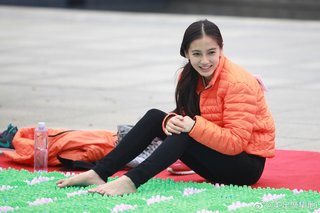 Angelababy feet photo thumbnail