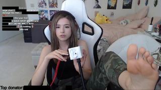 Imane Pokimane Anys feet photo thumbnail