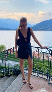 Chiara Ferragni feet photo thumbnail
