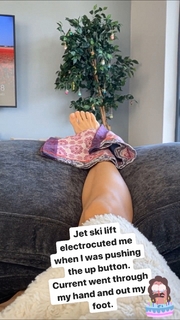 Amanda Cerny feet photo thumbnail