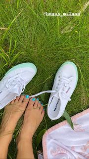 Paulina Sykut feet photo thumbnail