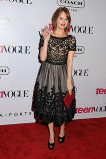 Debby Ryan feet photo thumbnail