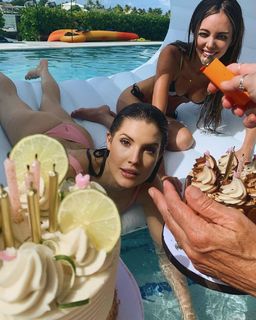 Amanda Cerny feet photo thumbnail