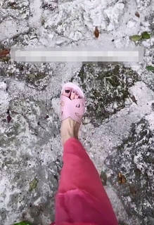 Claudia Lizaldi feet photo thumbnail
