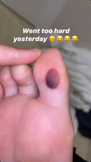 Latto feet photo thumbnail