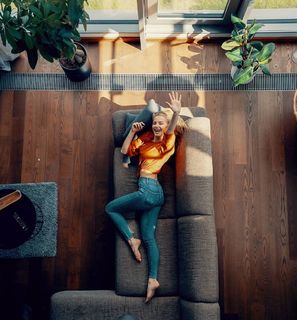 Karolina Pisarek feet photo thumbnail