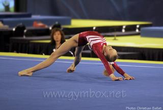 Nastia Liukin feet photo thumbnail