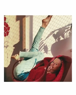 Mariana Ximenes feet photo thumbnail