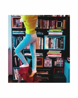 Mariana Ximenes feet photo thumbnail