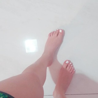 Isa Pes feet photo thumbnail