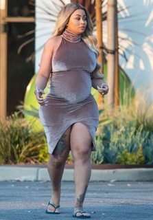 Blac Chyna feet photo thumbnail