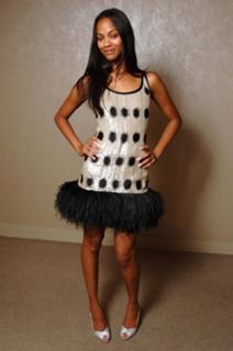 Zoe Saldana feet photo thumbnail