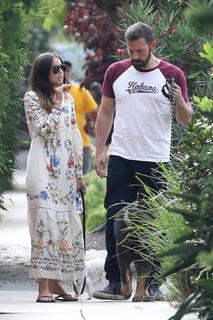 Ana de Armas feet photo thumbnail