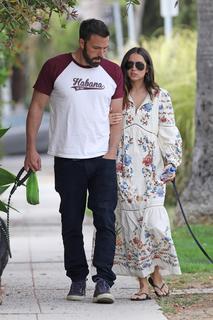 Ana de Armas feet photo thumbnail