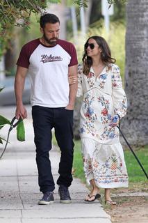 Ana de Armas feet photo thumbnail