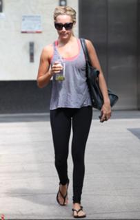 Ashley Tisdale feet photo thumbnail