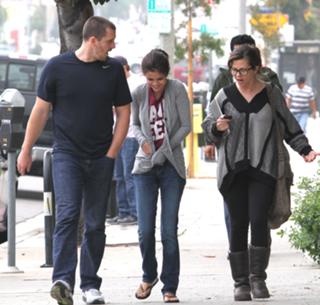Selena Gomez feet photo thumbnail