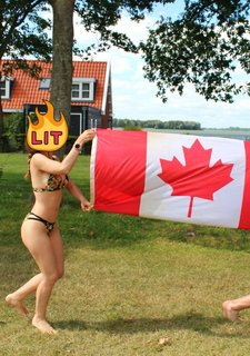 Natalia Mogollon feet photo thumbnail