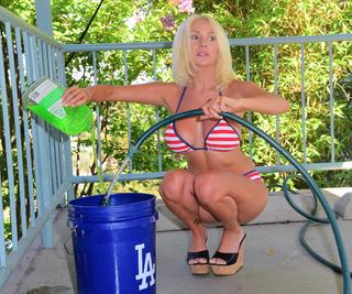 Courtney Stodden feet photo thumbnail