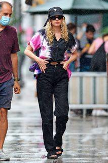 Elsa Hosk feet photo thumbnail