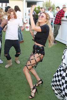 Chanel West Coast feet photo thumbnail