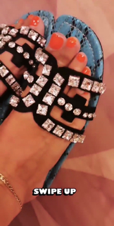 Cristina Ferreira feet photo thumbnail