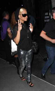 Christina Milian feet photo thumbnail