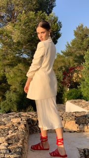 Xenia Tchoumitcheva feet photo thumbnail