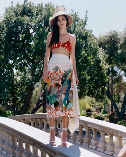 Kendall Jenner feet photo thumbnail