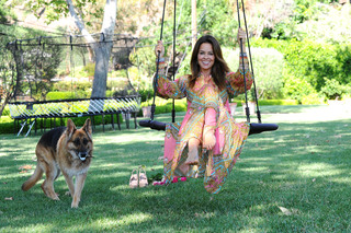 Brooke Burke feet photo thumbnail