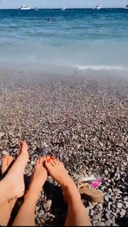 Ludovica Pagani feet photo thumbnail